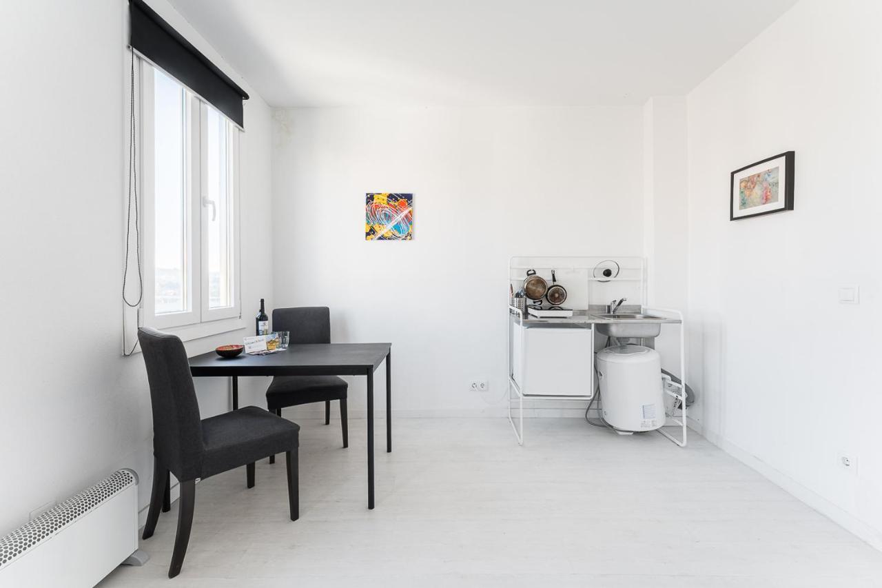 Guestready - Fontainhas Downtown Apartments And Suites Porto Bagian luar foto